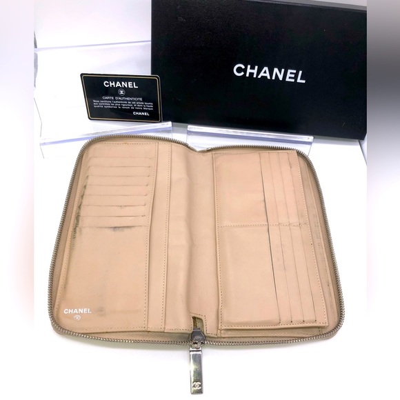 Chanel Maltelasse Patent Gold Quilted Organizer Wallet Clutch Zip Around CC - Picture 7 of 16